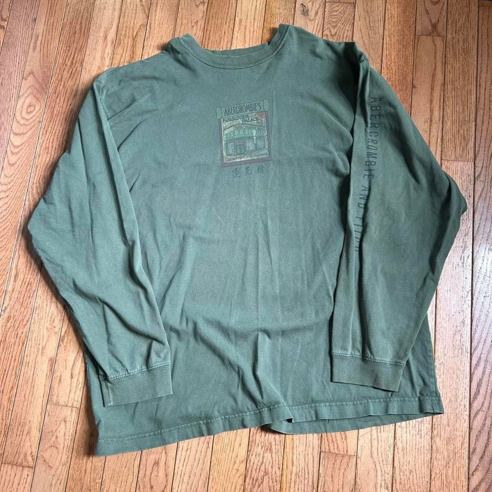 Abercrombie & Fitch Green Long Sleeve‎ Graphic Shirt